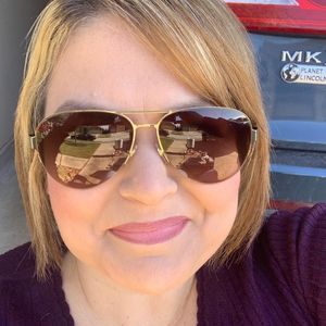 Meet your Posher, Michelle